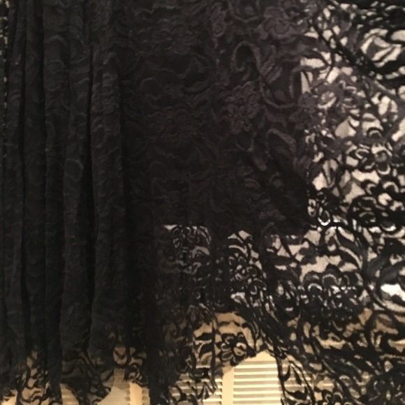 Circle midi black lace skirt - Picture 3 of 6